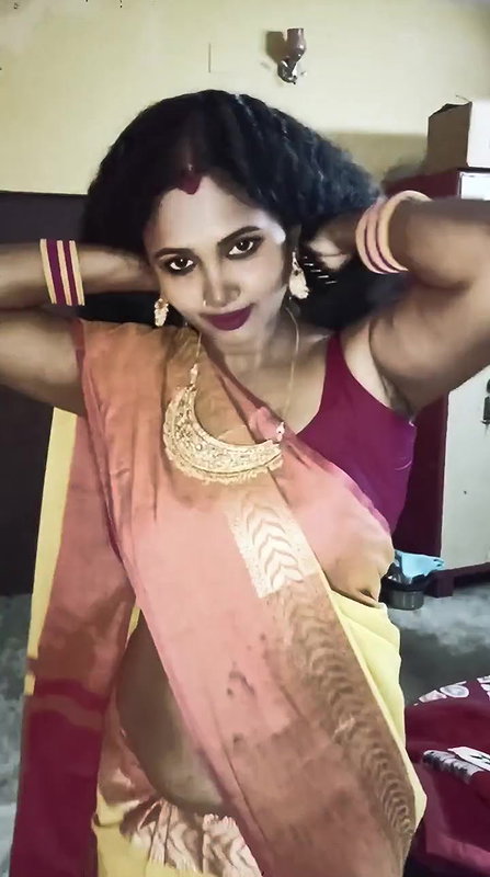 Video  Amazing Ritu Bhabhi