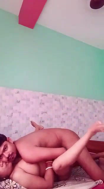 Super horny couple Fucking mms clips