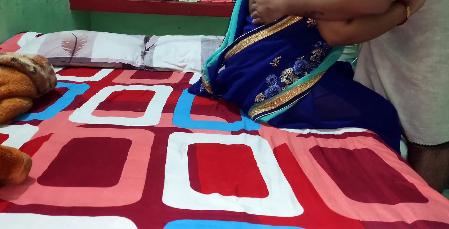 Paros Ki bhabhi ko Ghar Bulakr Akele me Choda