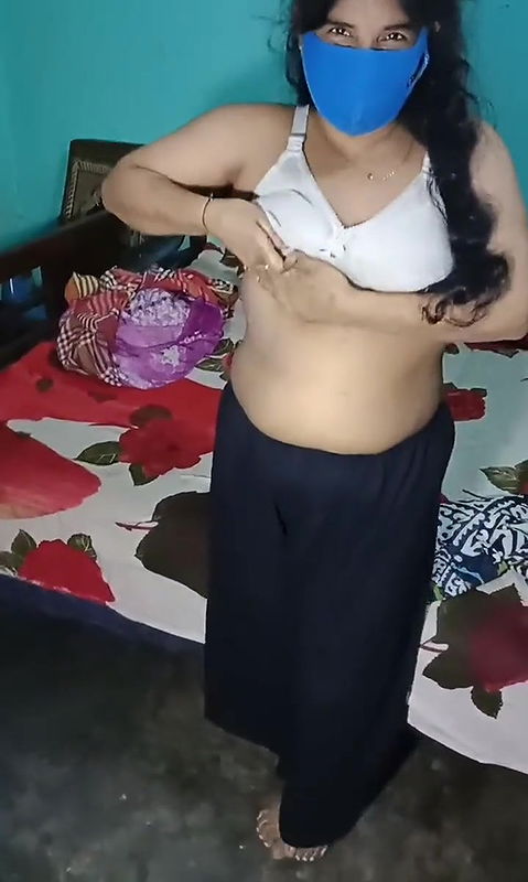 Bangladeshi wife changing clothes sex video HD.