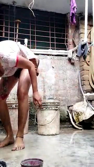 Desi Village Girl Bathing