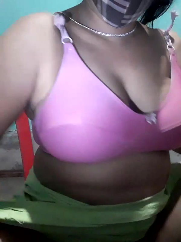 QUEENAUNTY34 Webcam Show