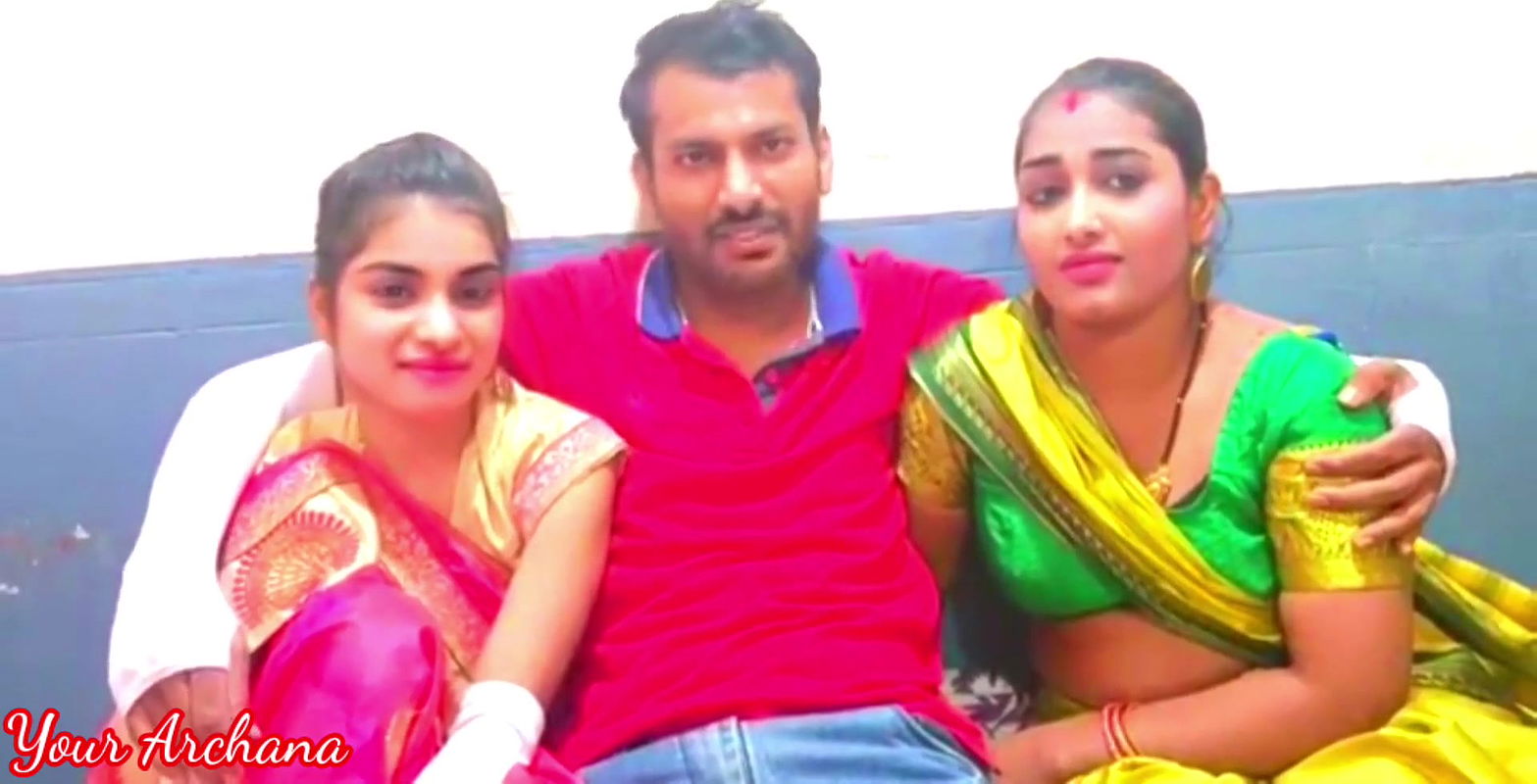 Dono Sagi Bahan ko Chudai Kiya With Hindi Audio