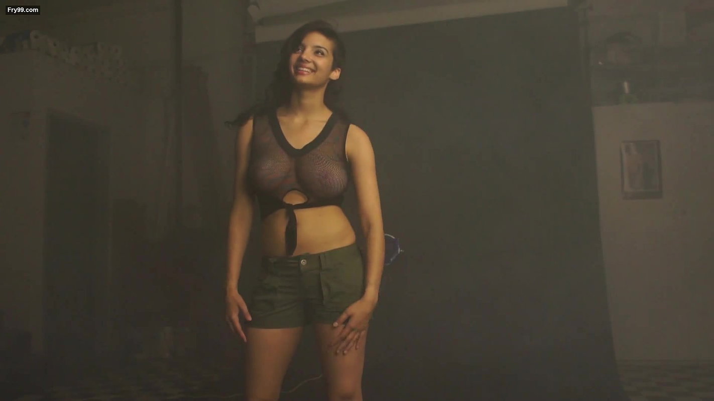 Juicy Wild Indian Chick Shanaya