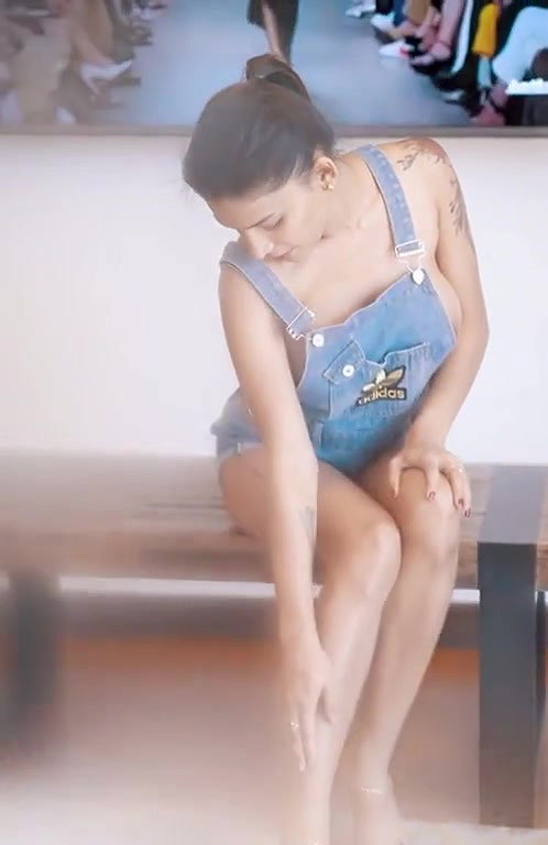 Reshmi R Nair Hot Smooching with Lover
