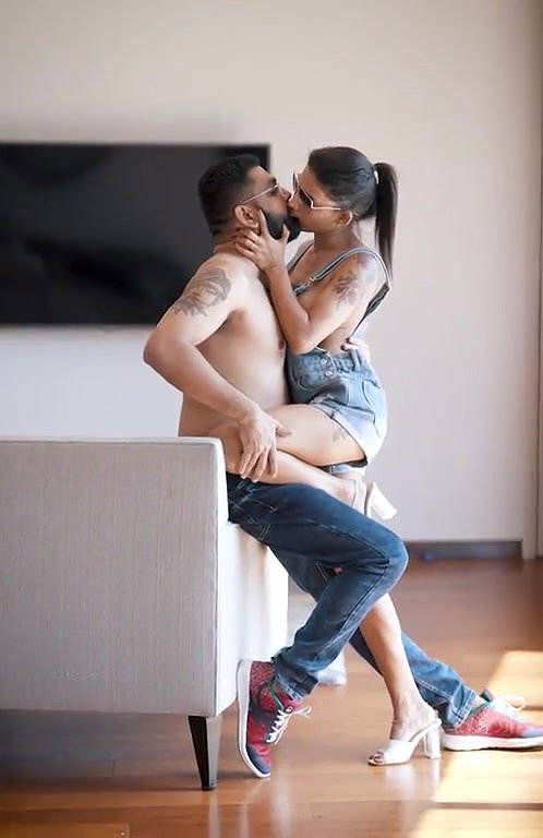 Reshmi R Nair Hot Smooching with Lover