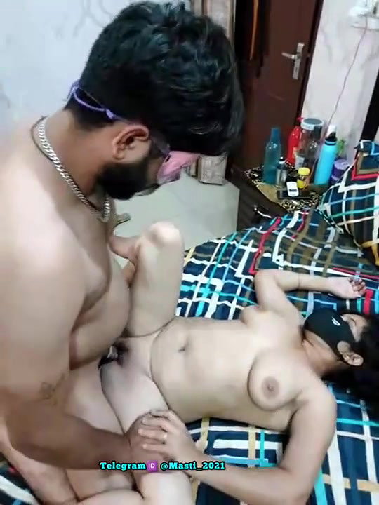 Ritu Neetu Hot Threesome Show on Live