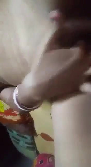 Unsatisfied Bengali Boudi Showing Her Sweet Pussy
