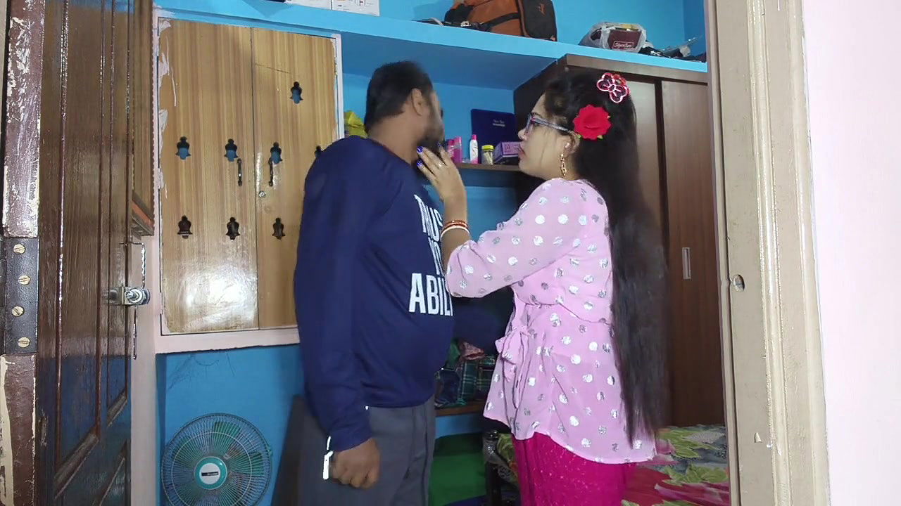 My Step Sister Call Me When I Was Searching My Tshirt in My Room, for Face Fucking