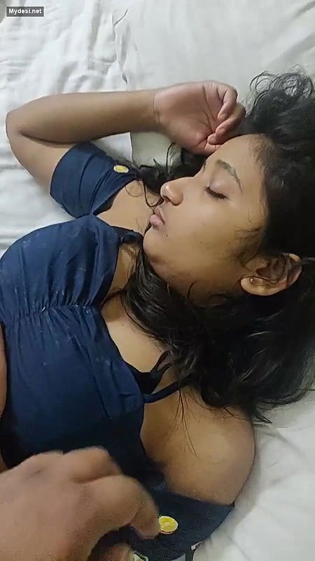 Desi cute girl sexy nipl