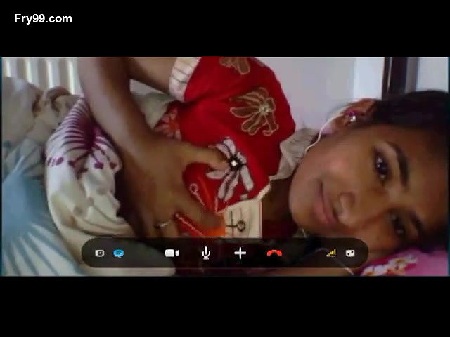 Desi Babe On Skype Chat Naked