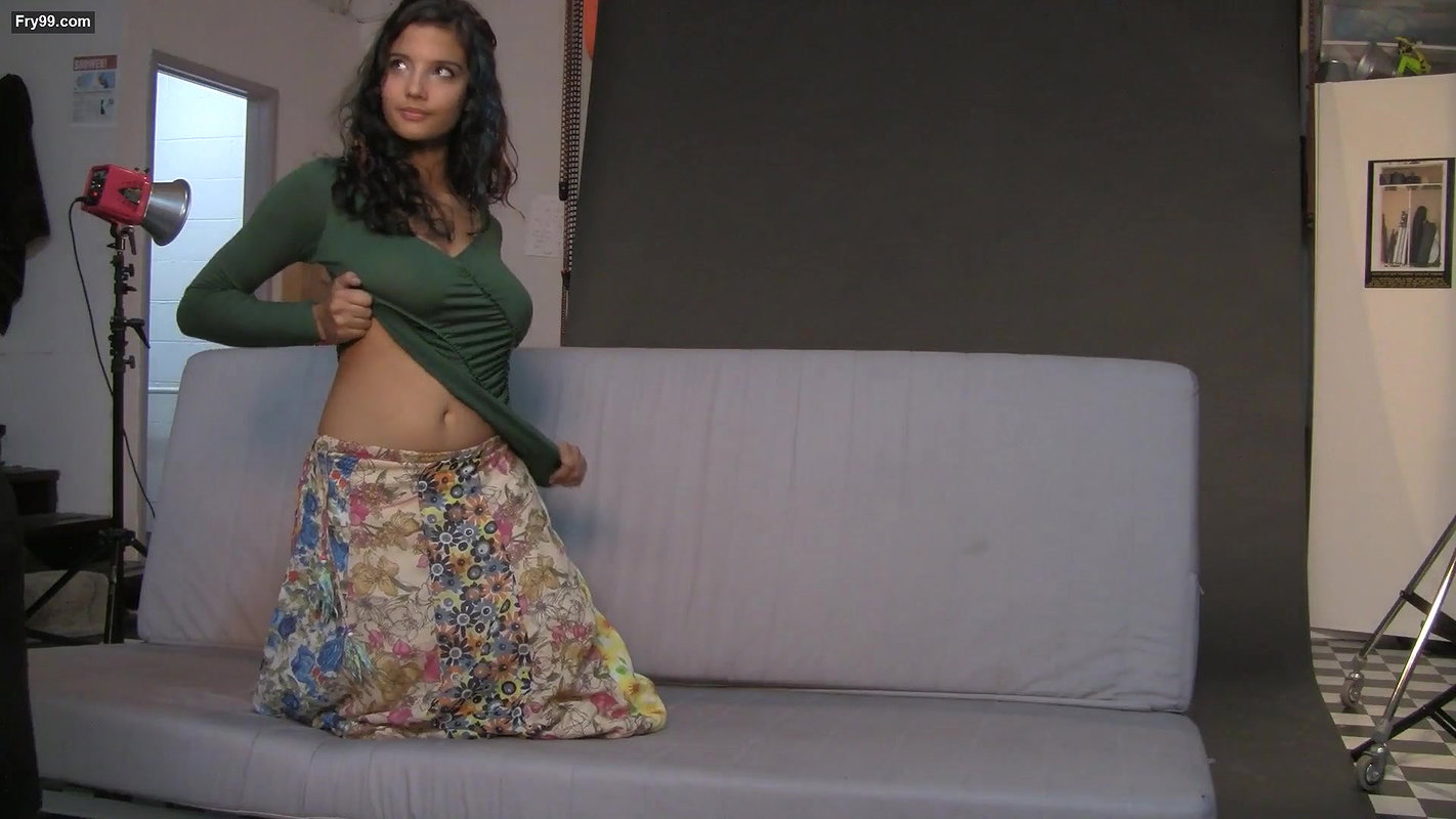 Indian Super Model Photo Session – Movies