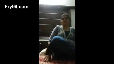 Punjabi Bhabhi Ka Doodh Pe Lo – Movies
