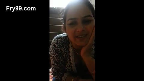 Punjabi Bhabhi Ka Doodh Pe Lo – Movies