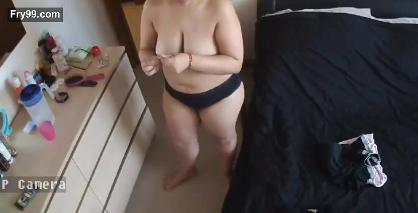 Aunty Filmed By Hiddencam – Movies