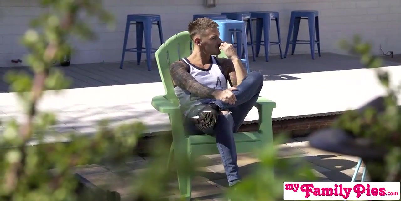 ＂We’re Really Good At Handling Balls＂ Cinco De Mayo Threesome Creampie-O