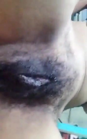 Cute Desi Village girl Shows her Boobs and Pussy