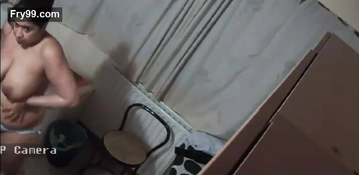 Indian Bhabhi Filmed Naked – Movies