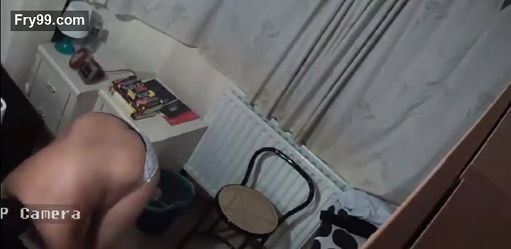 Indian Bhabhi Filmed Naked – Movies