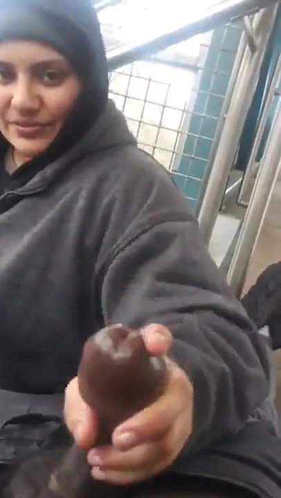 BBC handjob Cumshort