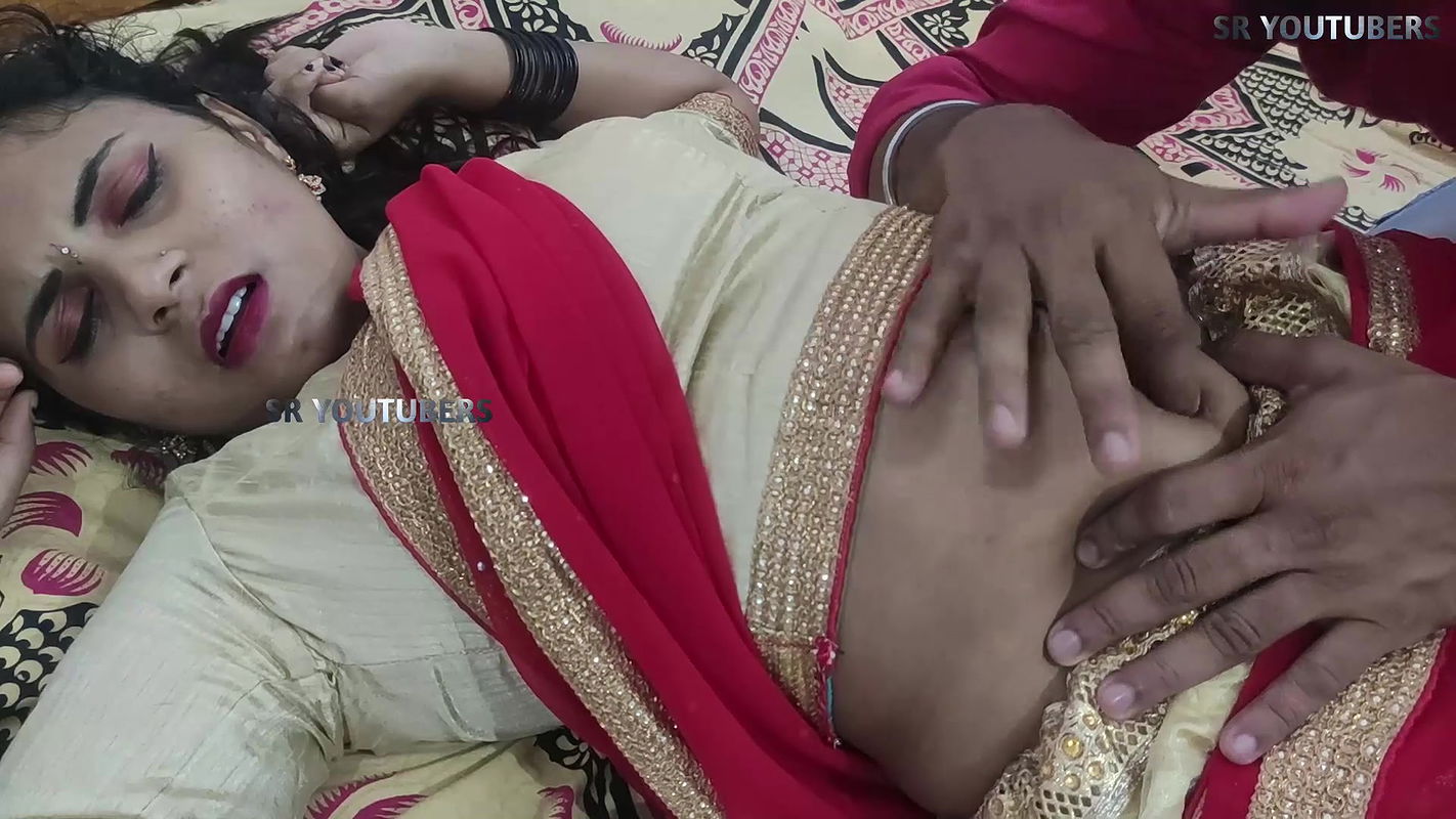 [SR YOUTUBERS] Vaishnavi – Half Saree Navel Lick