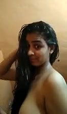 Sexy Desi Girl Shows Boobs