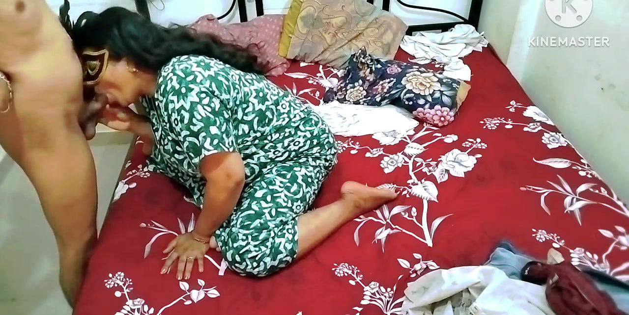 Sauteli man ne apne Jawan bete ke sath Kari jabardasti