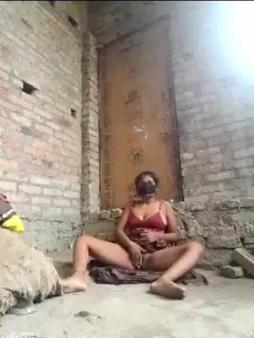 Village Bhabi Showing Boobs & Ass and Fingering on StripChat Live
