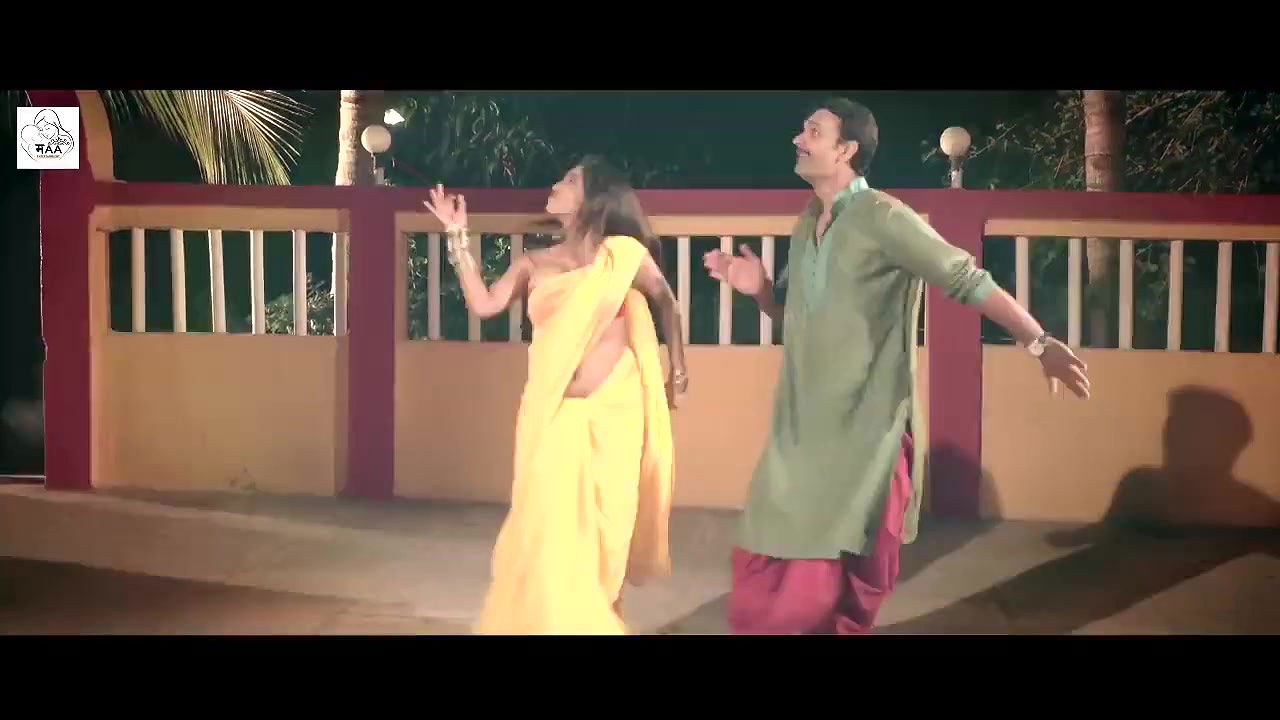 Amrita Pandey? – 720P – Multiple boob slips