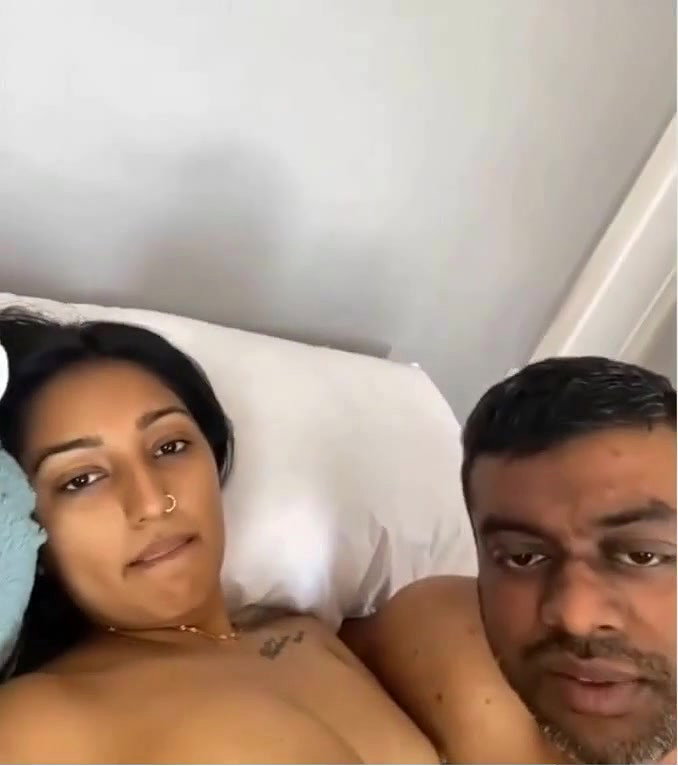 Beautiful Desi Model New Latest Most Exclusive Full Hotel Room Video