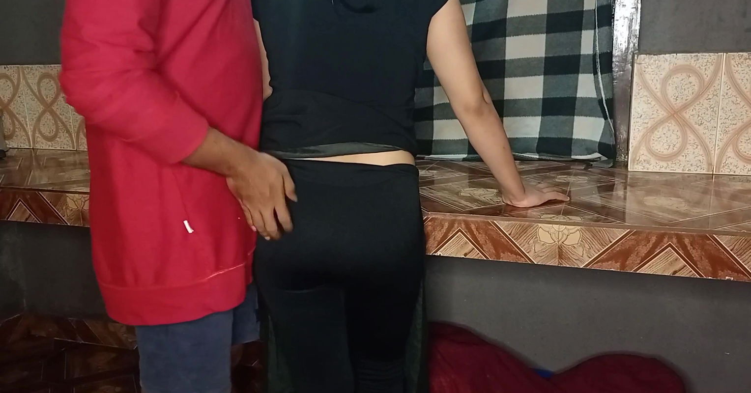 Kamwali Bai Kunwari Ladki QueenRima was caught xxx fucked from behind while cleaning in the kitchen