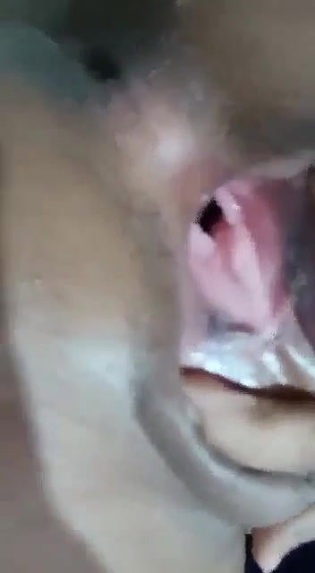 Cute Desi Girl Showing And Fingering