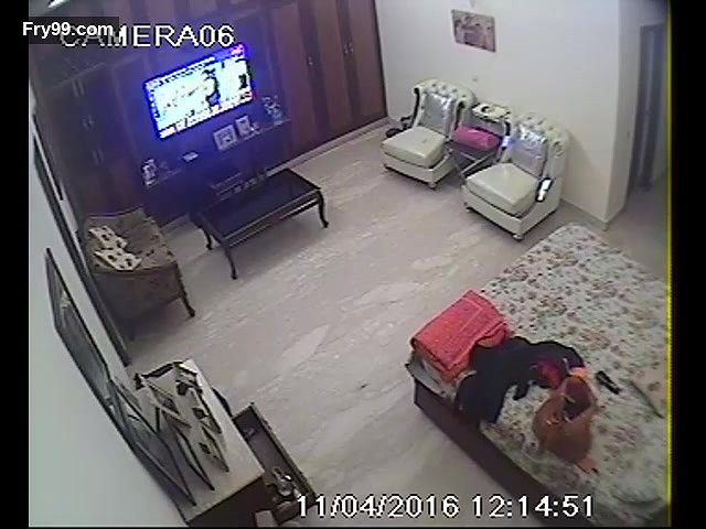 Friend Wife Filmed Naked – Movies