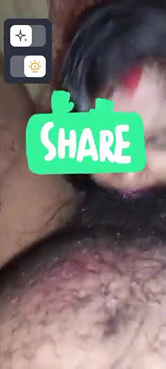 Bold wife ready to expose her face while sucking her life partner’s cock