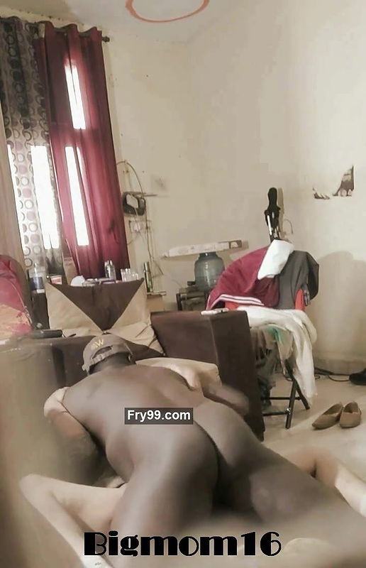 Desi sexy bhabi fuck with black for money