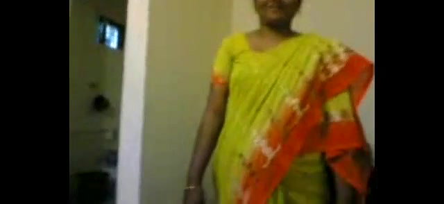 Village bhabi open her sare
