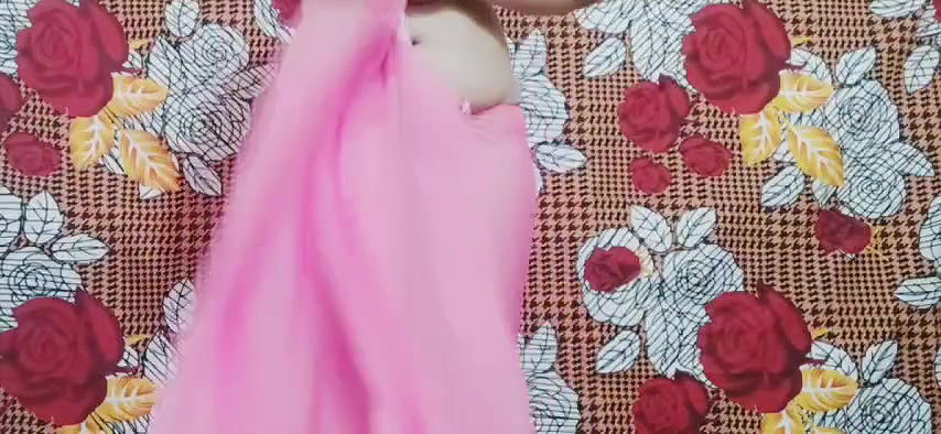 Beauty Queen, Nila YouTuber, Teasing & Showing Boobs through Pink Saree ~ PREMIUM Video