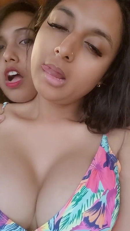 HORNY LESBIANS SEXY TEMPTING DESIRE Sannati Mitra