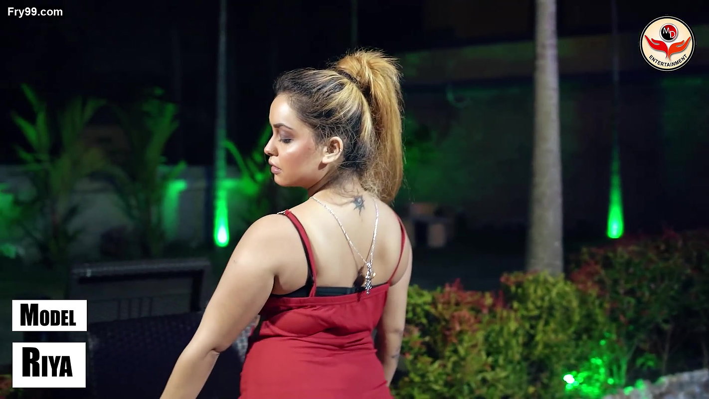 Riya ~ Dance At Pool Side ~ MD Entertainment