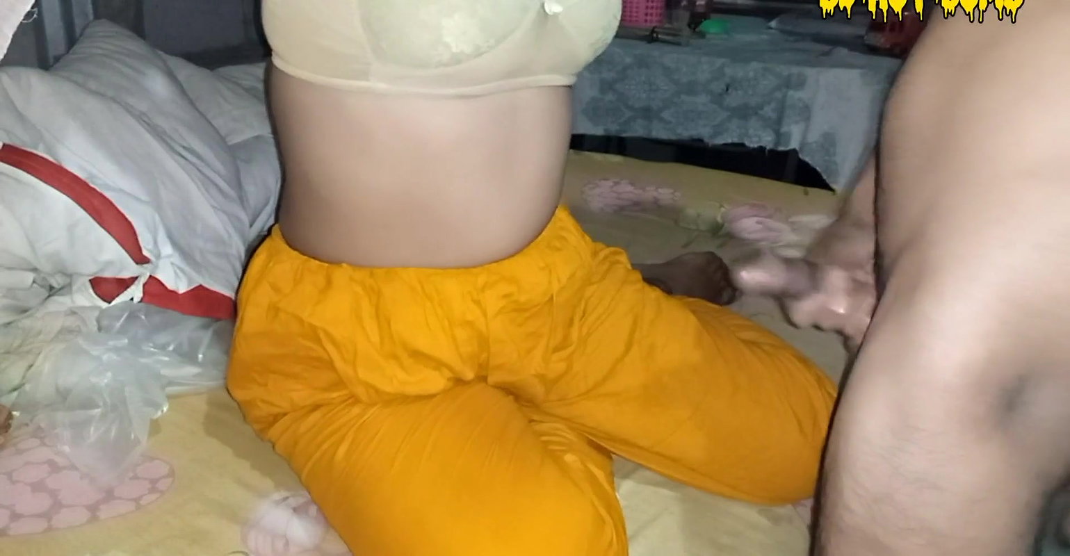 Village Bhabhi ka chudlam , sei moja dilo bhabhi ta. Sex er moto sukh nei bhabhio Khushi
