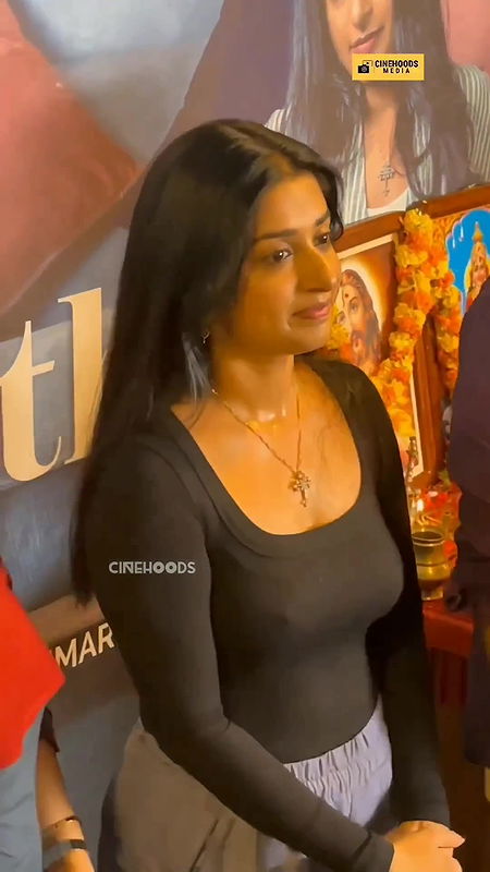 Meera Jasmine Nipple Pokie in Tight Black tshirt