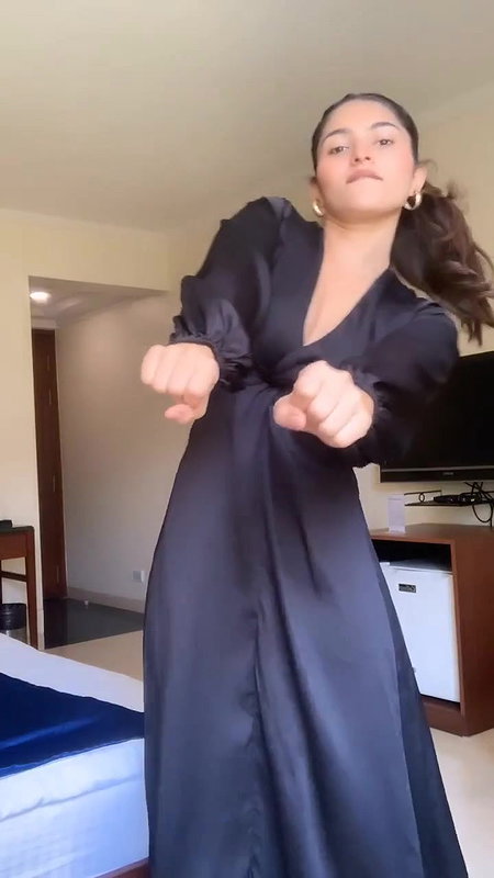 Kayadu Lohar bending cleavage show sexy dance