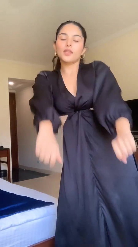 Kayadu Lohar bending cleavage show sexy dance