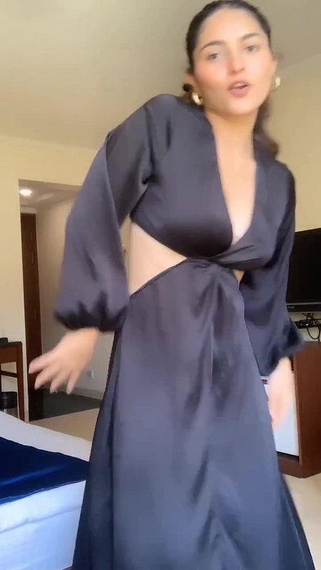Kayadu Lohar bending cleavage show sexy dance