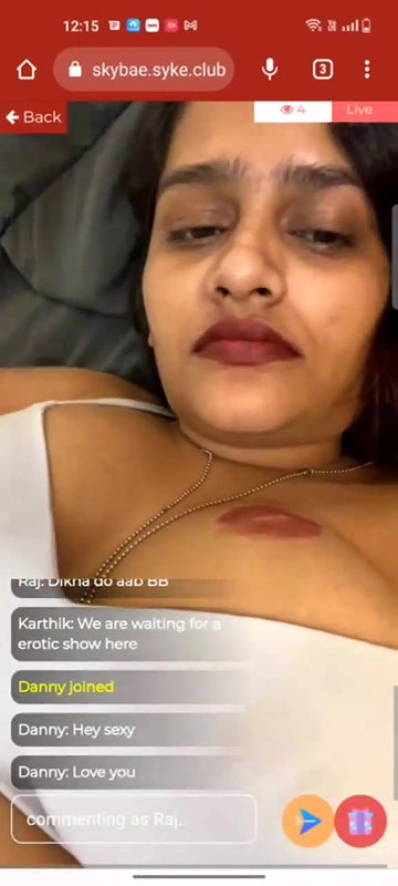duskybae aka skybae, Famous Insta Model, Opening Bra to Tease on App Live