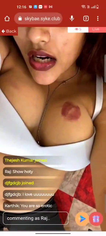 duskybae aka skybae, Famous Insta Model, Opening Bra to Tease on App Live