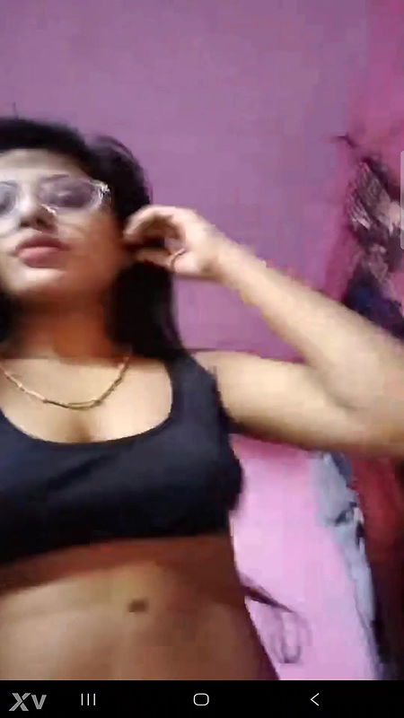 Sexy Mall Shows Her Boobs and Ass