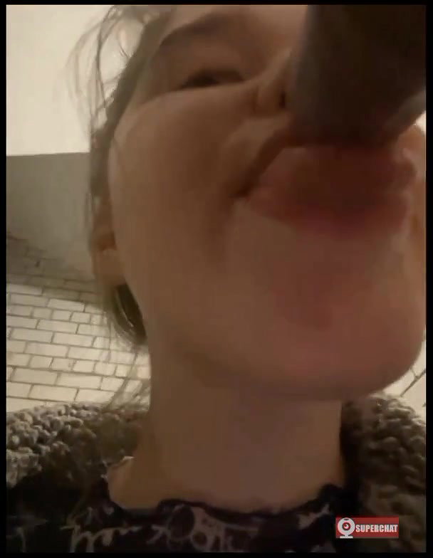 CUTE GIRL BLOWJOB IN PUBLIC LIBRARY STAIRCASE