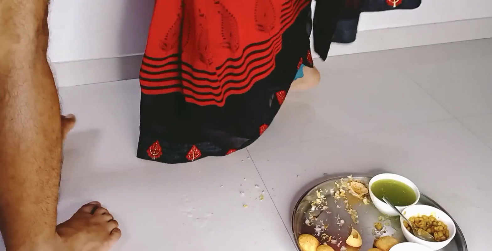 Pani puri me chut ki malai dal kar bahut testi ban gayi thi