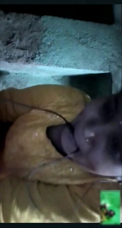 Desi Girl Shows Her Boobs On vC